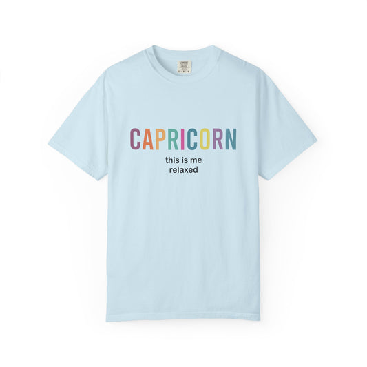 Capricorn This Is Me Relaxed – Funny Minimalist Zodiac Tee