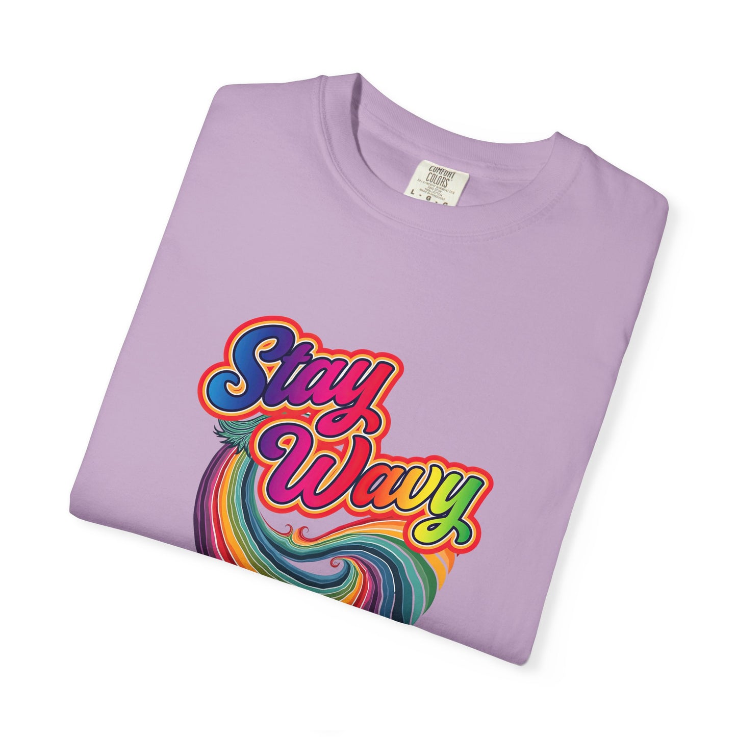 Stay Wavy Pisces – Retro Rainbow Vibes Zodiac Tee