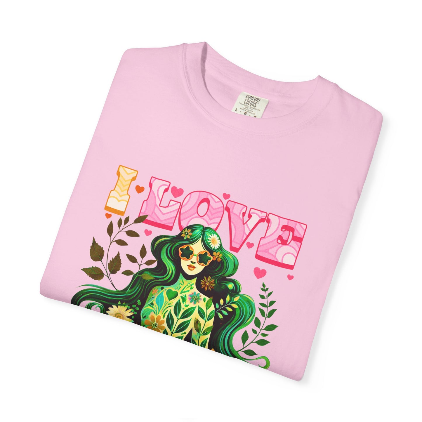 I Love Being Me Tee – Self-Love Groovy Nature Shirt