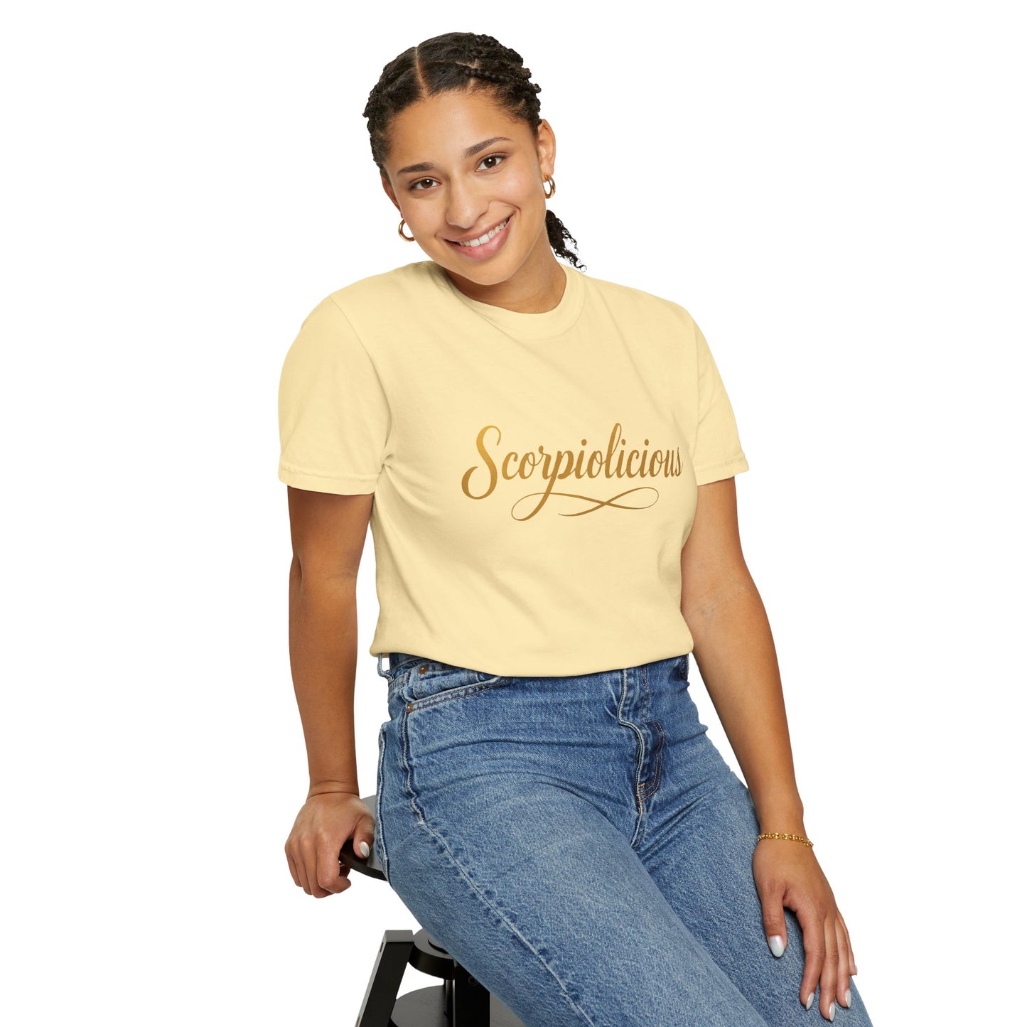 Scorpiolicious – Retro Script Scorpio Tee
