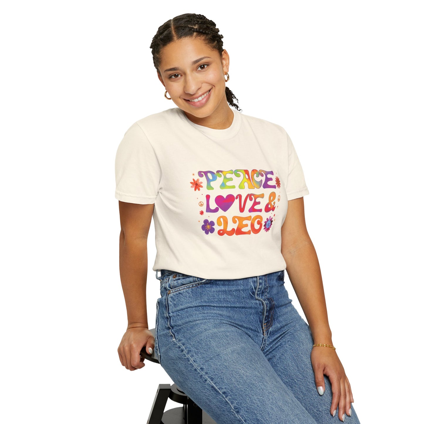 Peace Love & Leo - Retro Groovy Astrology Tee