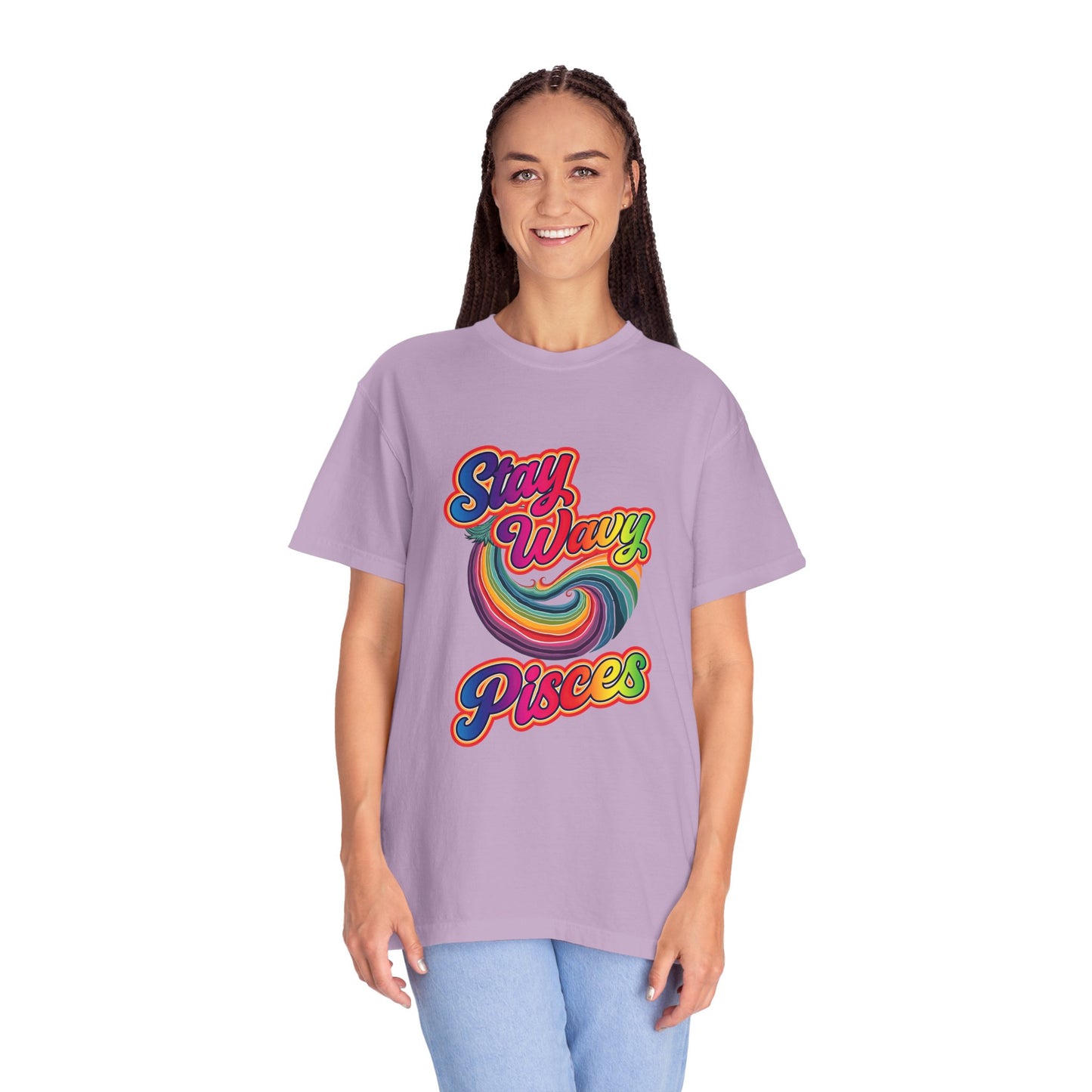 Stay Wavy Pisces – Retro Rainbow Vibes Zodiac Tee