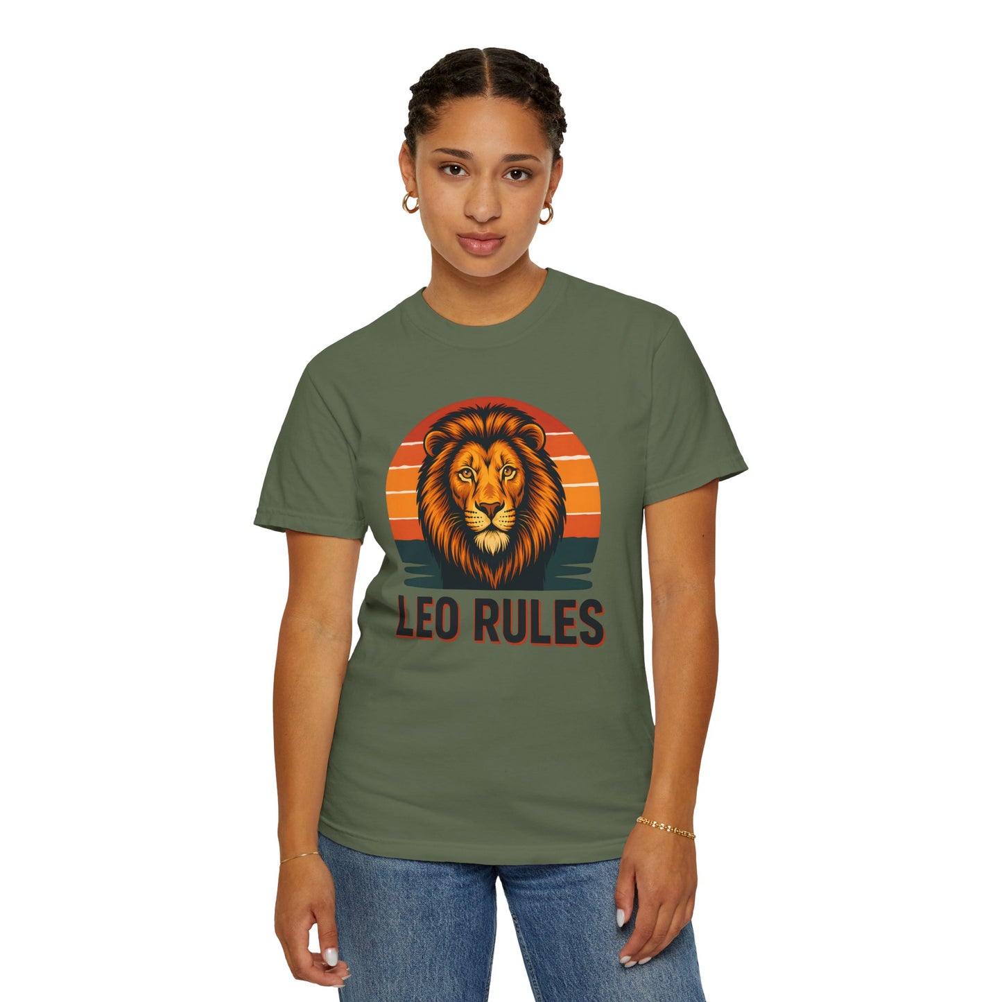 Leo Rules - Retro Rainbow Power Tee
