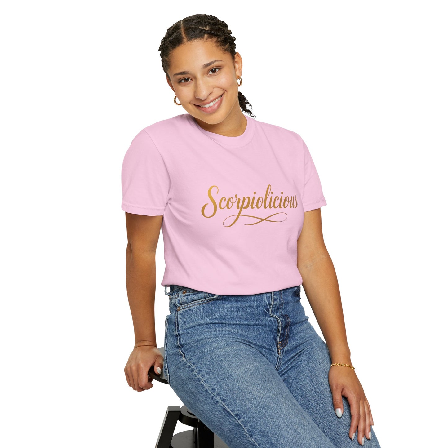 Scorpiolicious – Retro Script Scorpio Tee