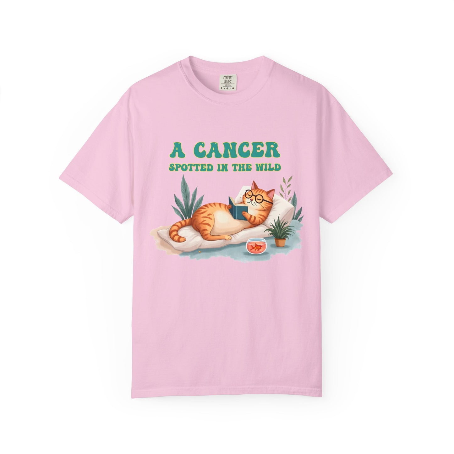 A Cancer Spotted in the Wild – Funny Zodiac Cat Tee