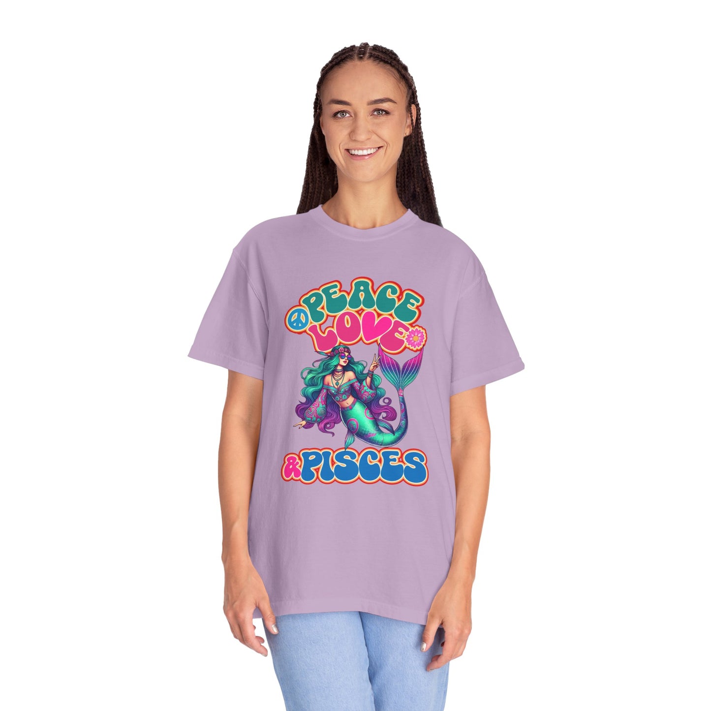 Peace Love & Pisces – Groovy Mermaid Retro Zodiac Tee
