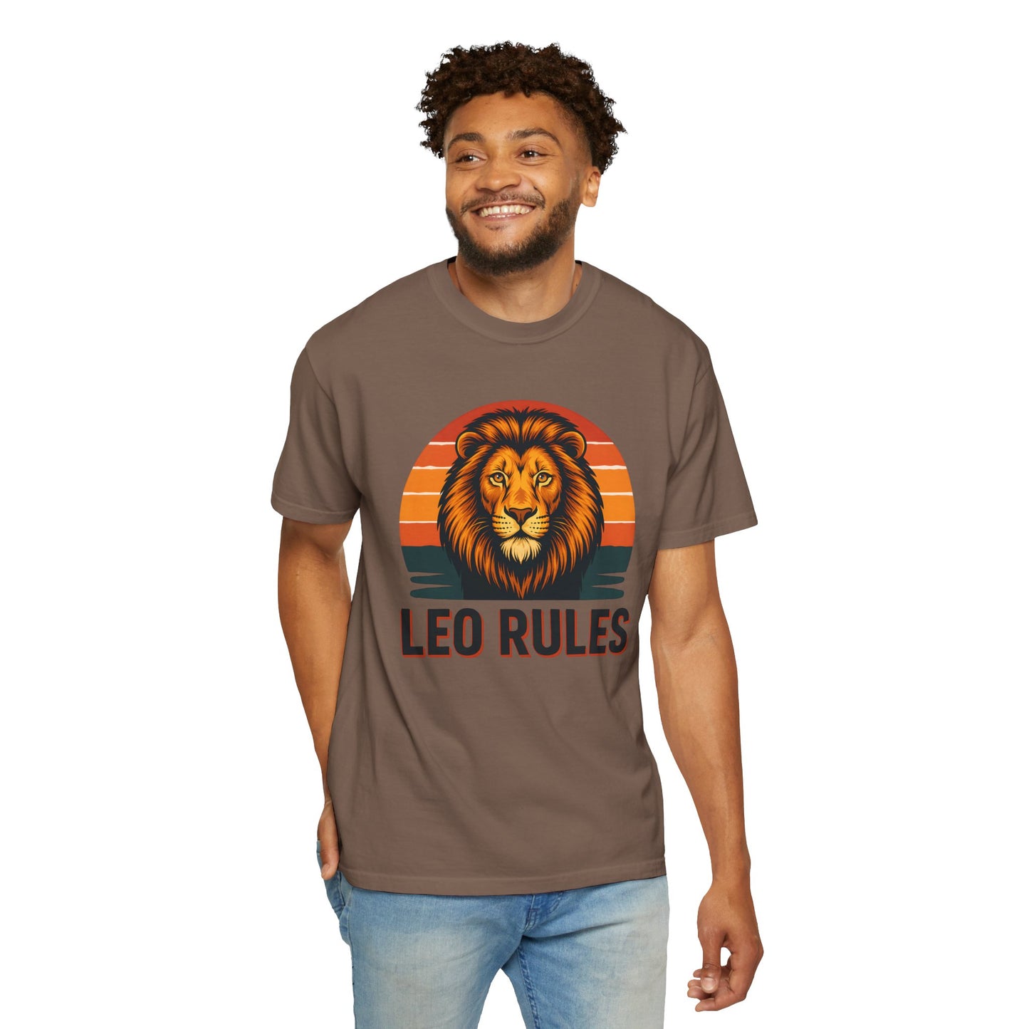 Leo Rules - Retro Rainbow Power Tee