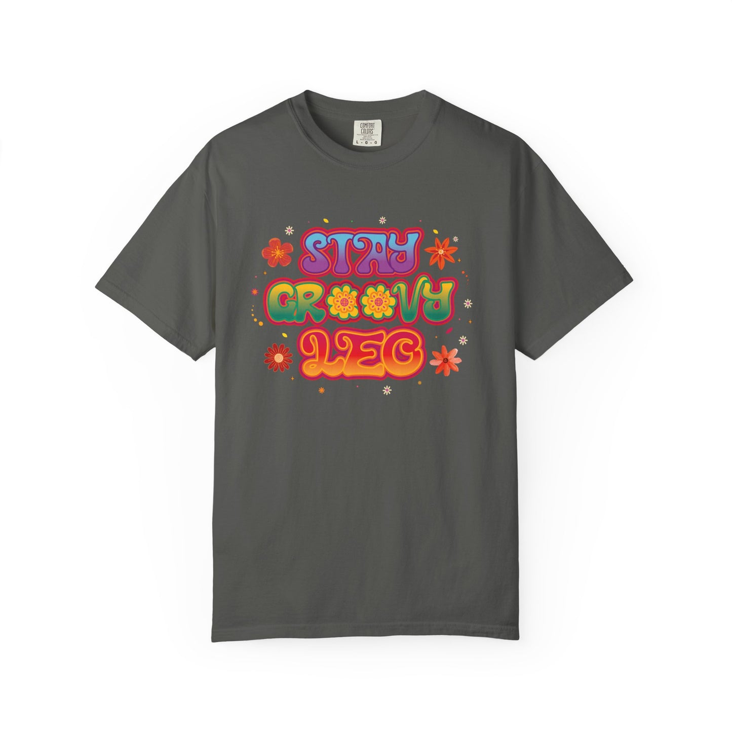 Stay Groovy Leo β Retro Zodiac Flower Power Tee