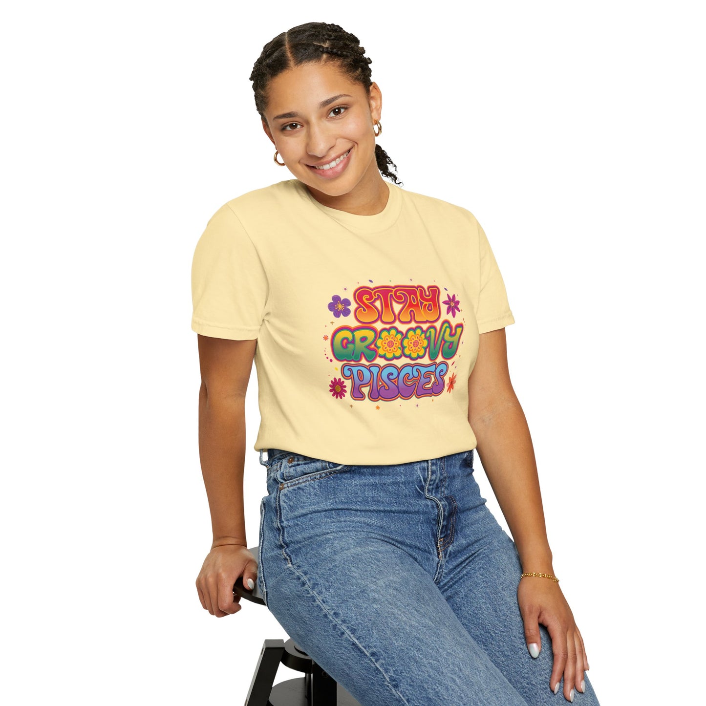 Stay Groovy Pisces - Retro Flower Power Zodiac Tee