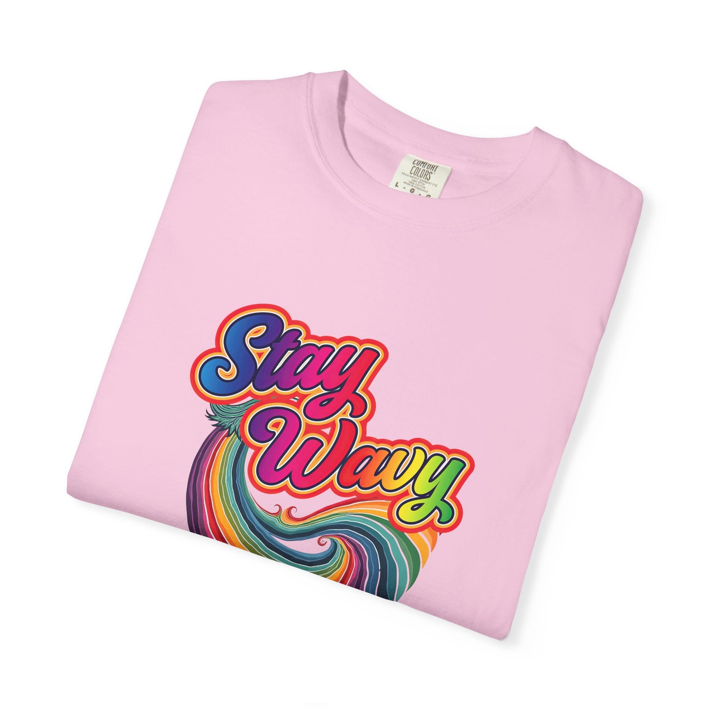 Stay Wavy Pisces – Retro Rainbow Vibes Zodiac Tee