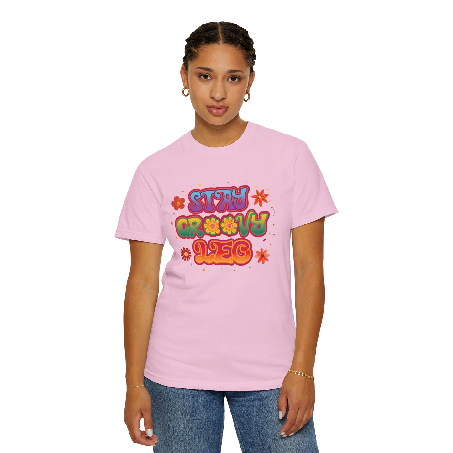 Stay Groovy Leo β Retro Zodiac Flower Power Tee