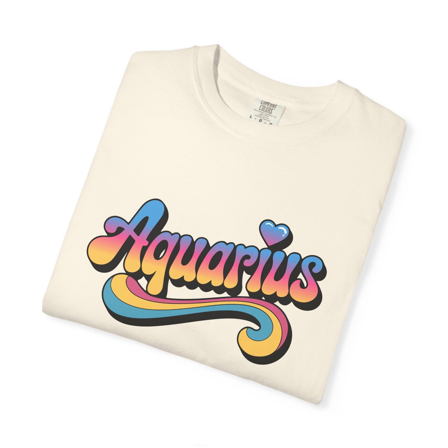 Aquarius – Retro Groovy Zodiac Tee