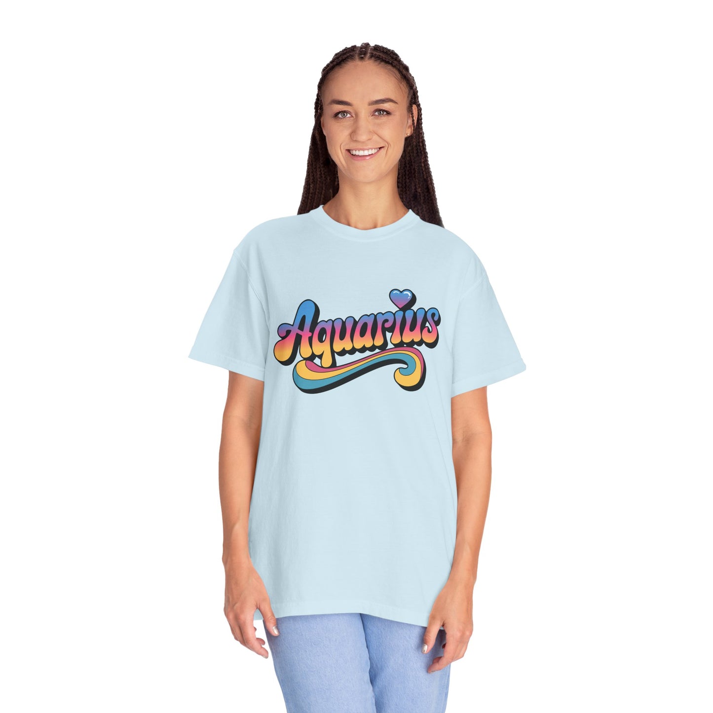 Aquarius – Retro Groovy Zodiac Tee