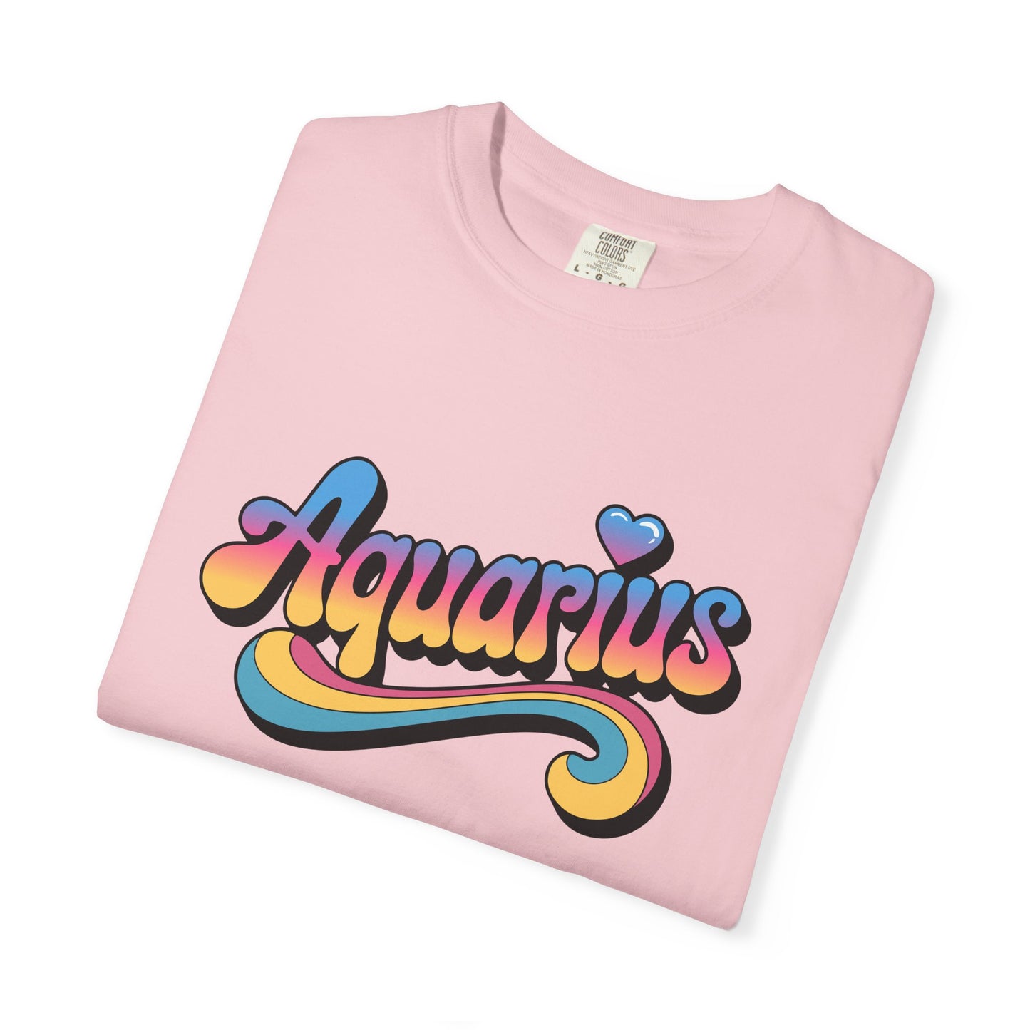 Aquarius – Retro Groovy Zodiac Tee