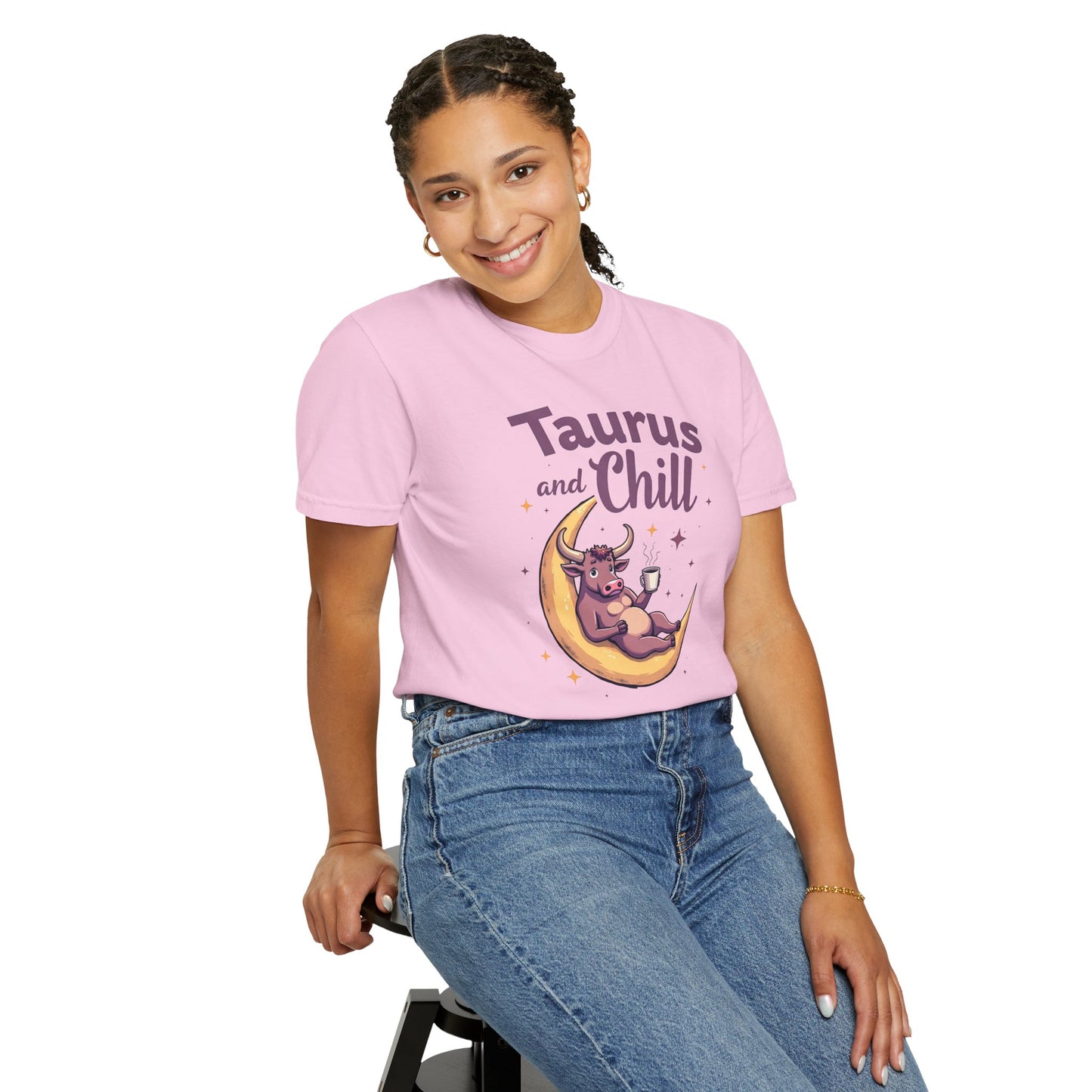 Taurus and Chill – Funny Zodiac Lounge Tee