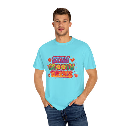 Stay Groovy Aries Tee – Colorful Retro Zodiac Shirt, 70s Flower Power Style