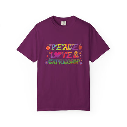 Peace Love & Capricorn – Groovy Hippie Zodiac Tee
