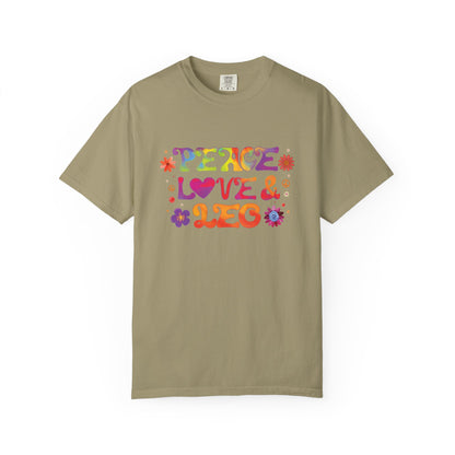 Peace Love & Leo -  Retro Groovy Astrology Tee