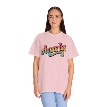 Aquarius – Groovy Heartburst Retro Zodiac Tee