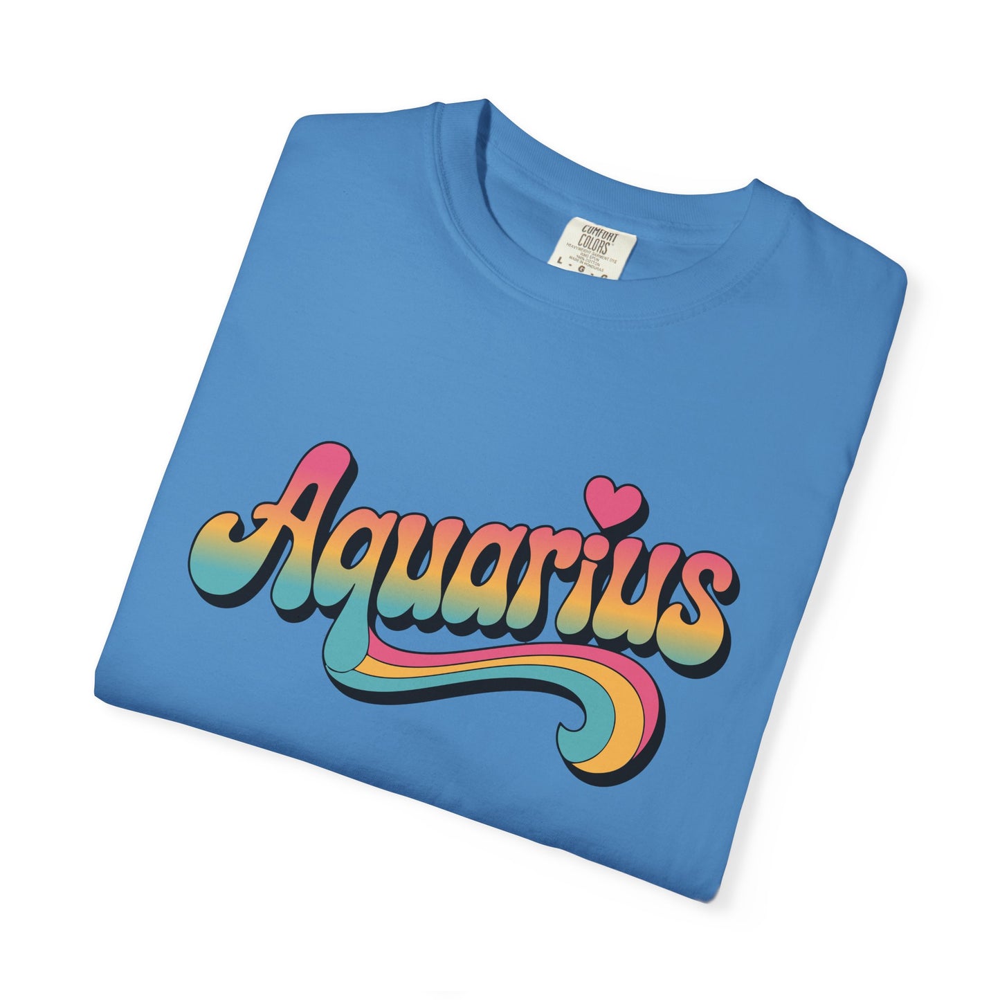 Aquarius – Groovy Heartburst Retro Zodiac Tee