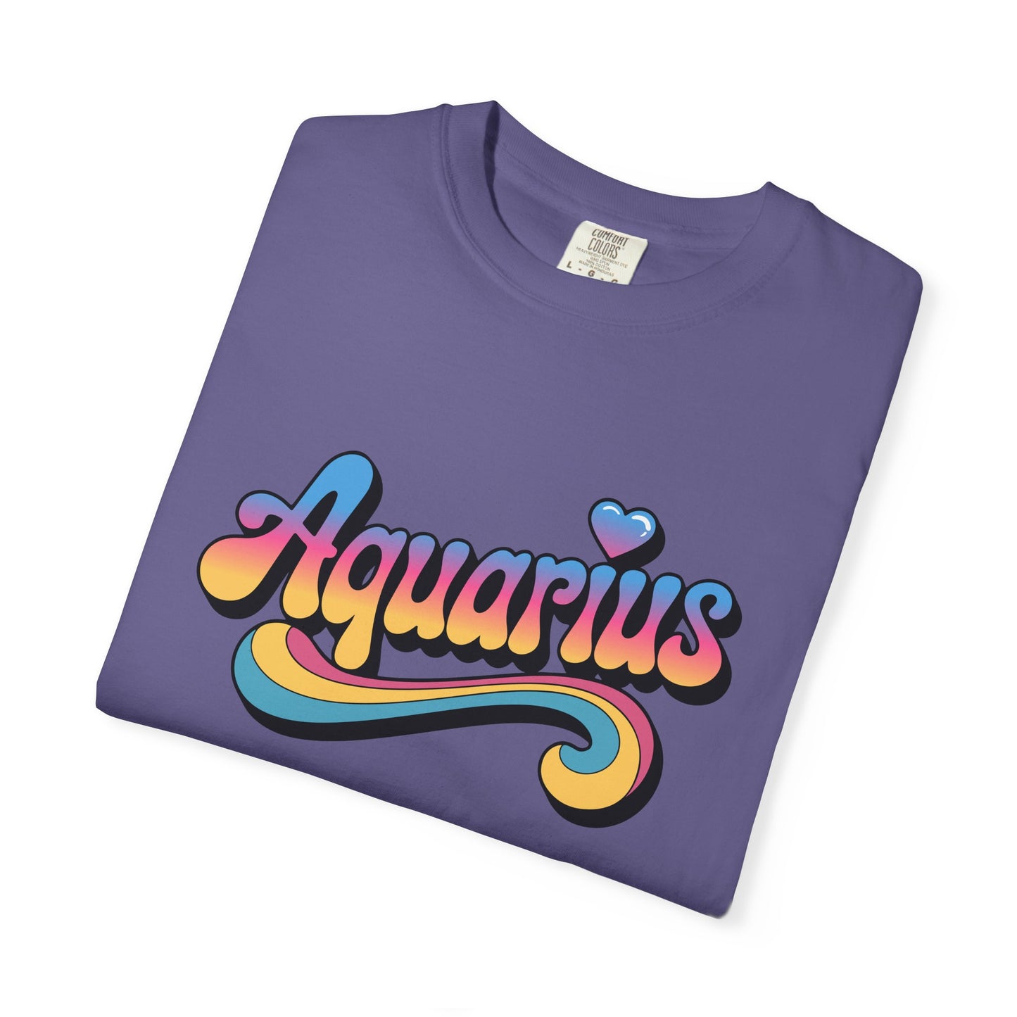 Aquarius – Retro Groovy Zodiac Tee