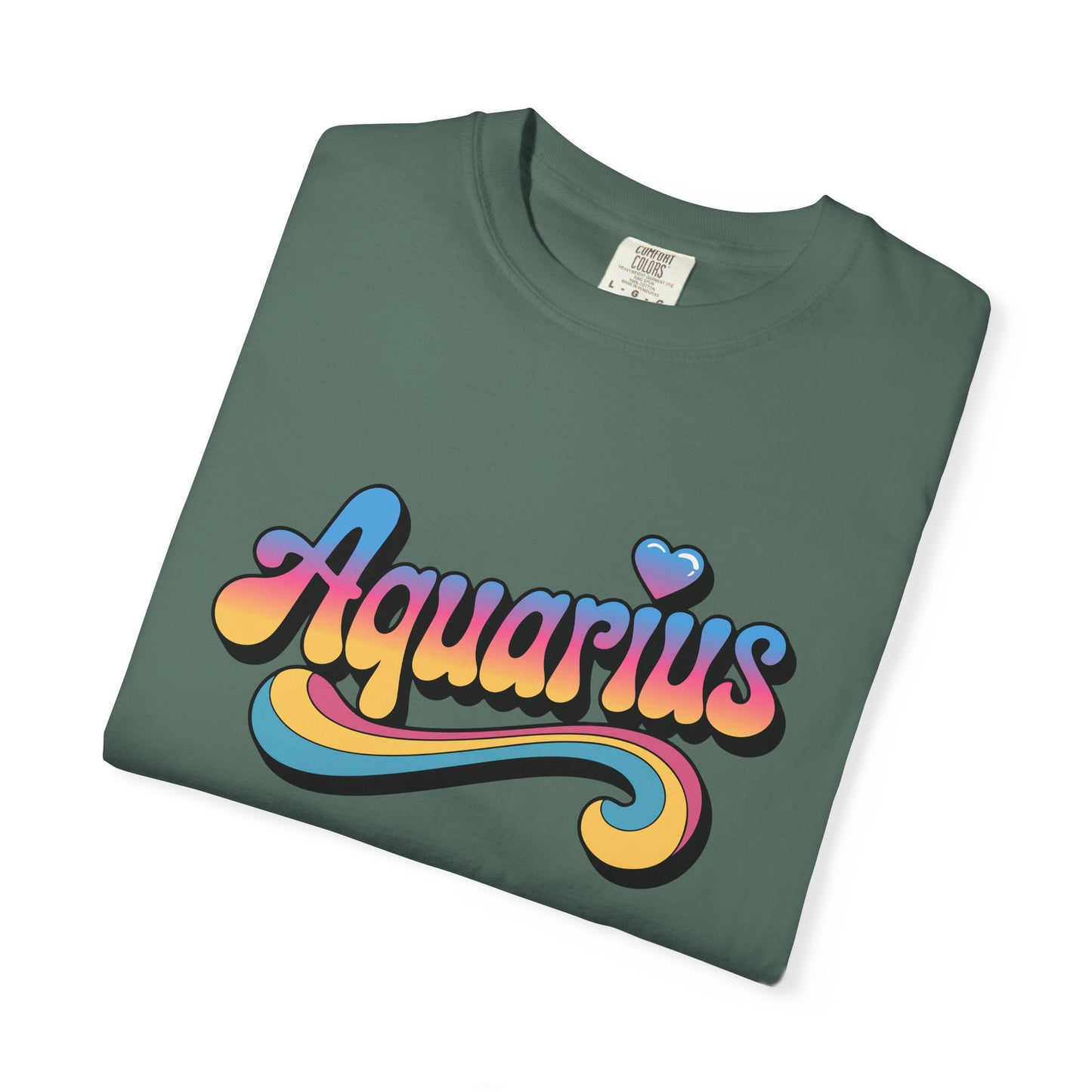 Aquarius – Retro Groovy Zodiac Tee
