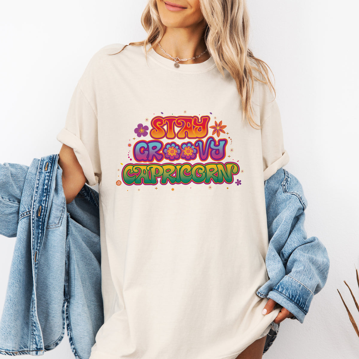 Stay Groovy Capricorn – Retro Flower Power Zodiac Tee