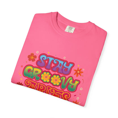 Stay Groovy Aries Tee – Colorful Retro Zodiac Shirt, 70s Flower Power Style