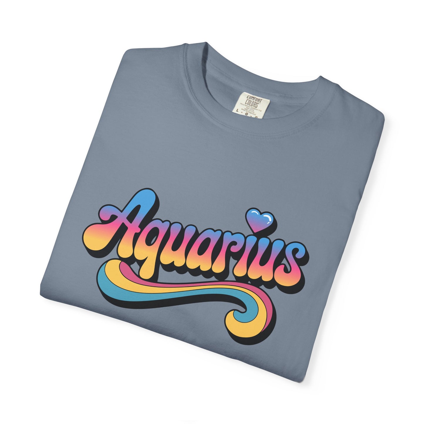 Aquarius – Retro Groovy Zodiac Tee