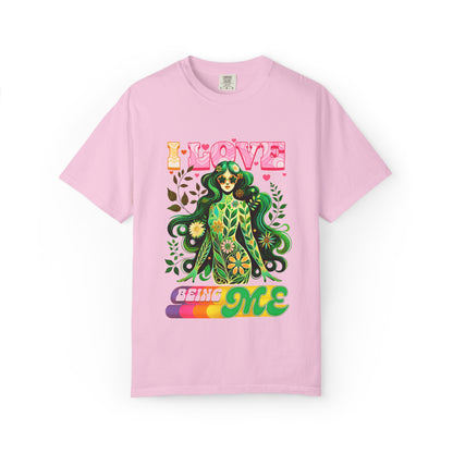 I Love Being Me Tee – Self-Love Groovy Nature Shirt