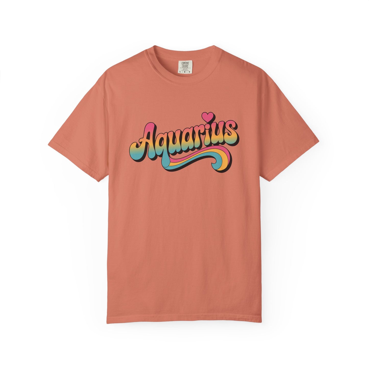 Aquarius – Groovy Heartburst Retro Zodiac Tee
