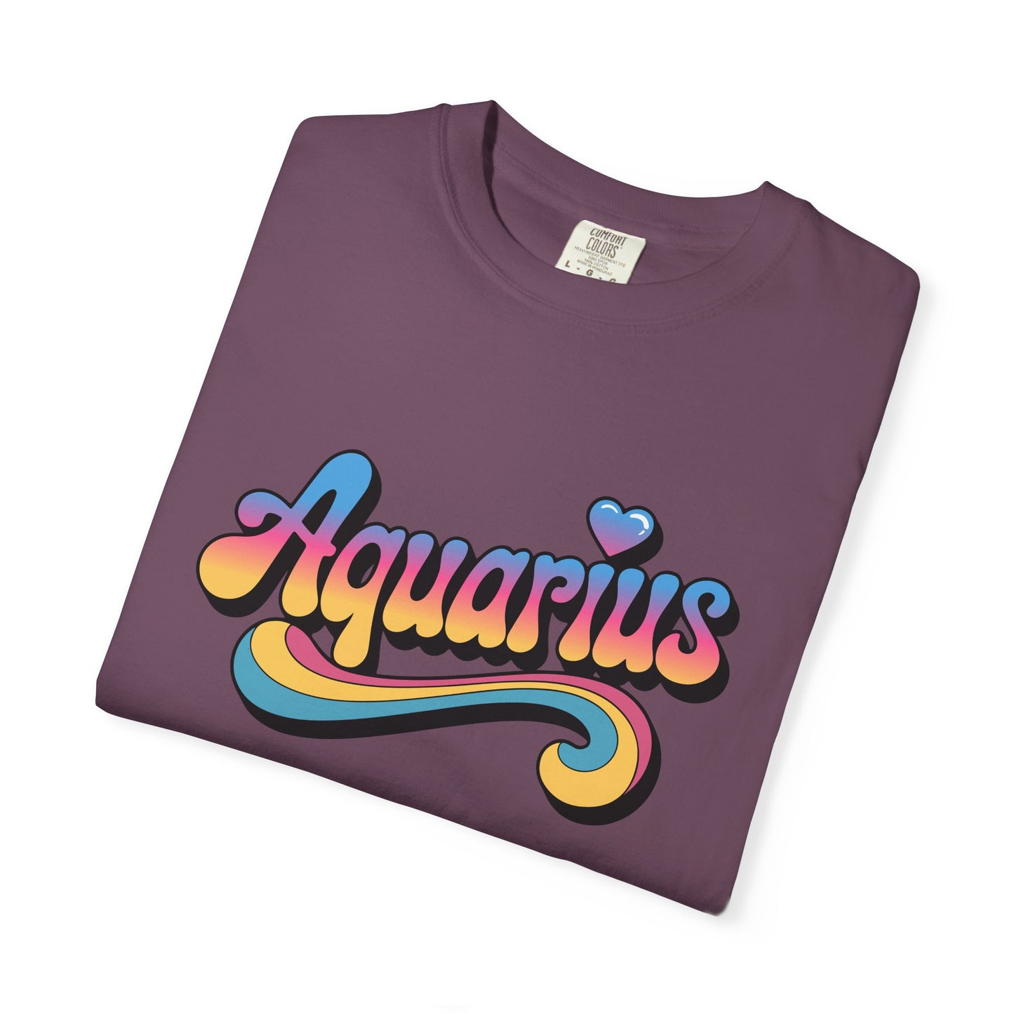 Aquarius – Retro Groovy Zodiac Tee