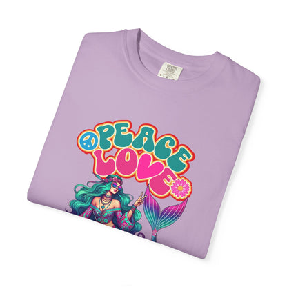 Peace Love & Pisces – Groovy Mermaid Retro Zodiac Tee