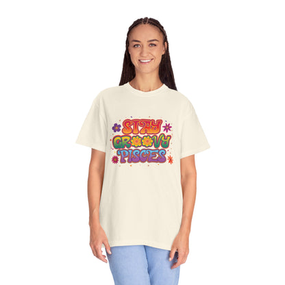 Stay Groovy Pisces - Retro Flower Power Zodiac Tee