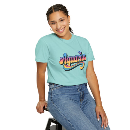 Aquarius – Retro Groovy Zodiac Tee