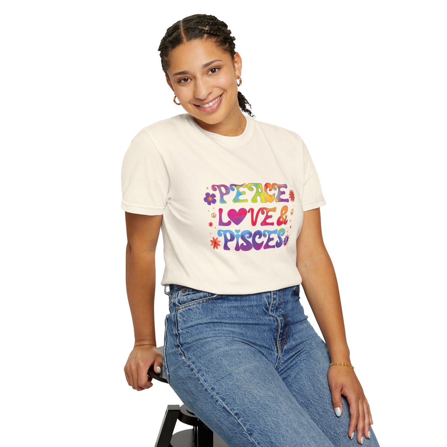 Peace Love & Pisces Tee – Retro Colorful Zodiac Shirt