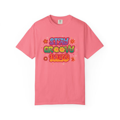 Stay Groovy Leo – Retro Zodiac Flower Power Tee