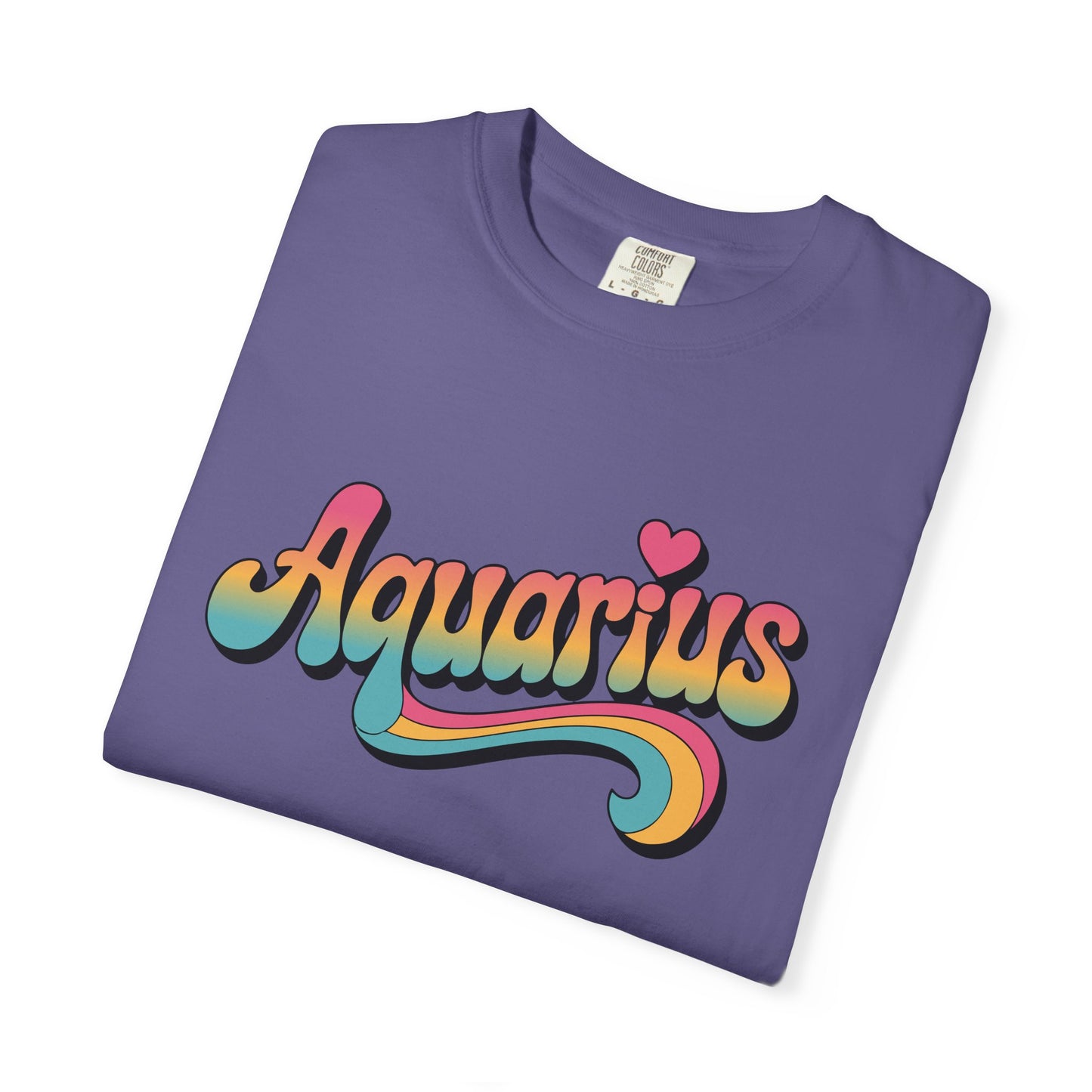 Aquarius – Groovy Heartburst Retro Zodiac Tee